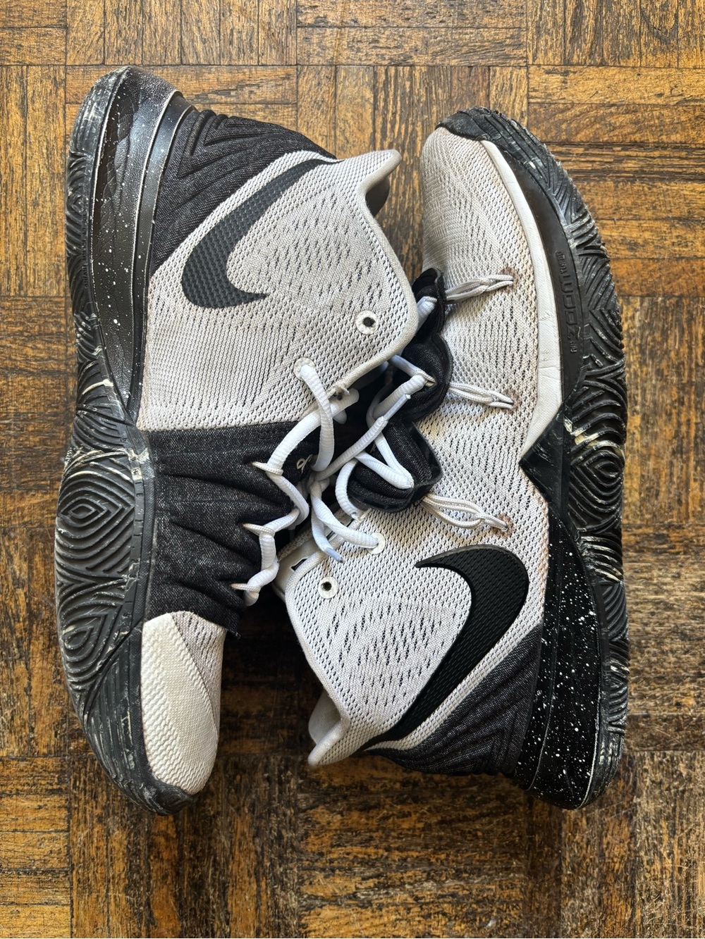 Nike kyrie 5